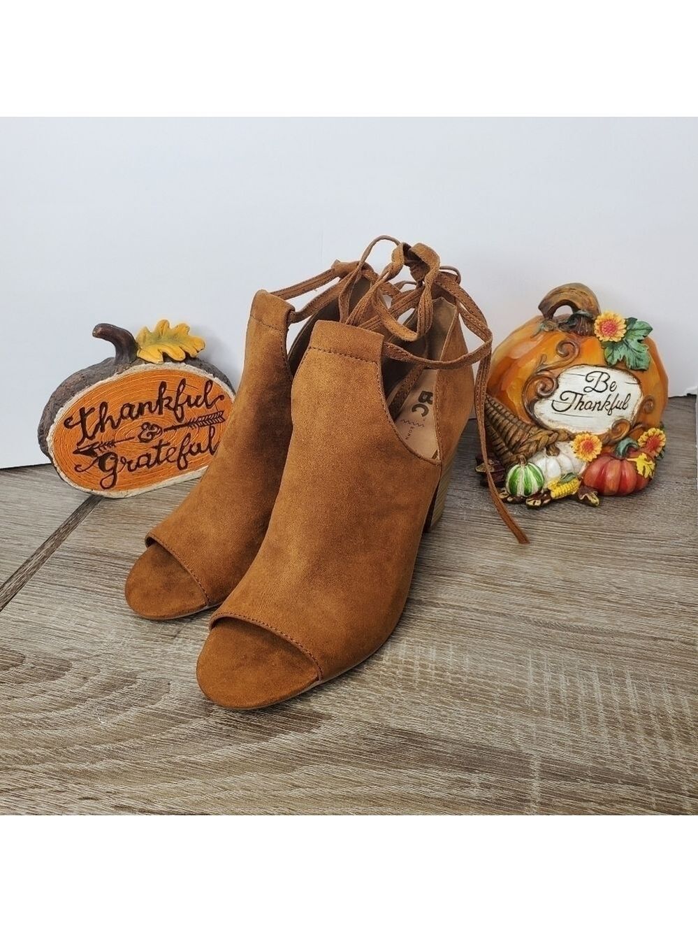BROWN SIZE 8 OPEN TOE BOOTIES FALL 🍂🍁SHOES HEEL SUEDE BOOTS